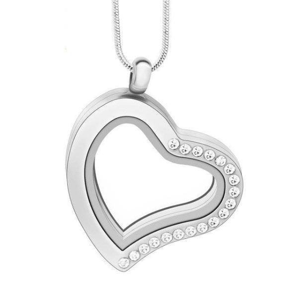 Сребърно бижу колие в подаръчна кутия