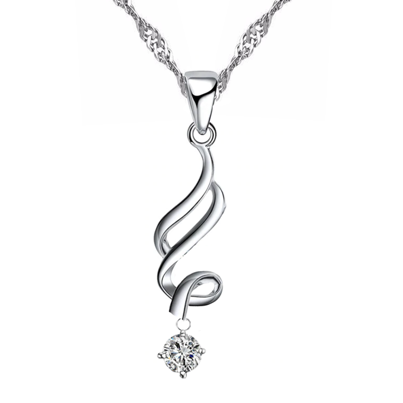 Сребърно бижу  колие в подаръчна кутия