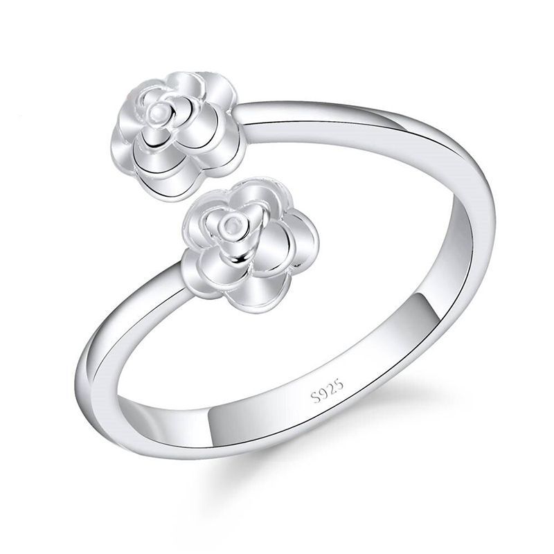 Сребърно бижу  колие в подаръчна кутия