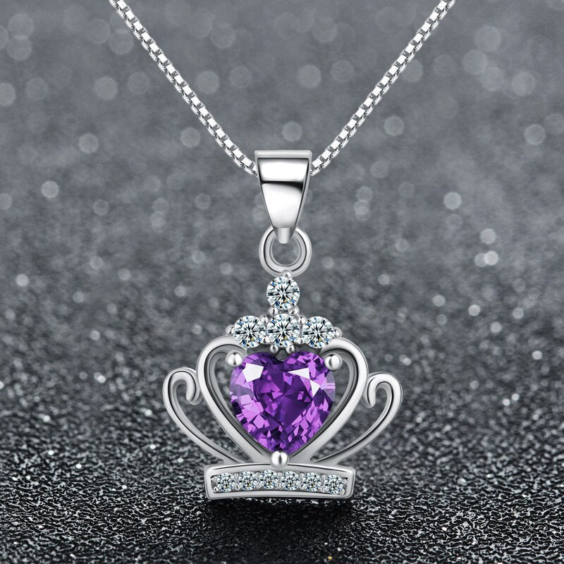 Сребърно бижу  колие в подаръчна кутия