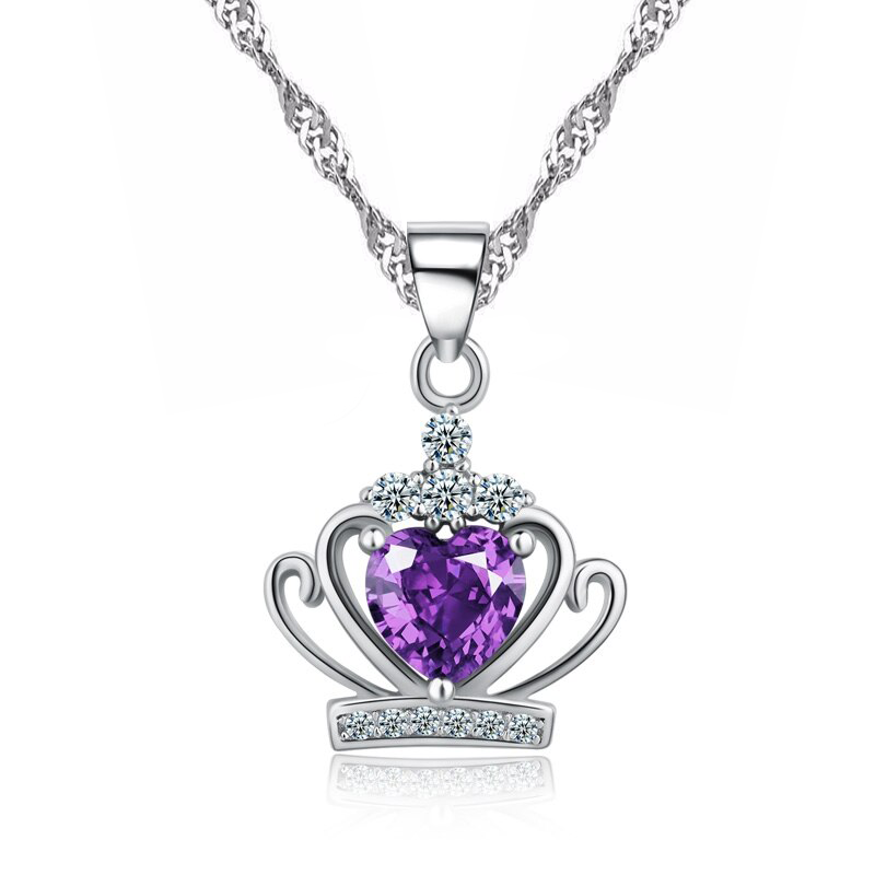 Сребърно бижу  колие в подаръчна кутия