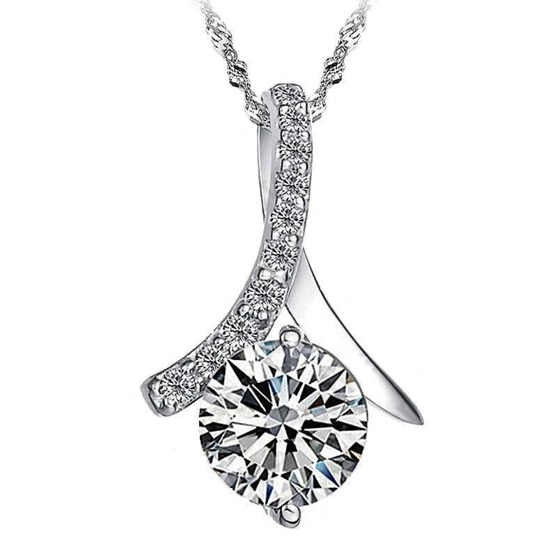 Сребърно бижу  колие в подаръчна кутия