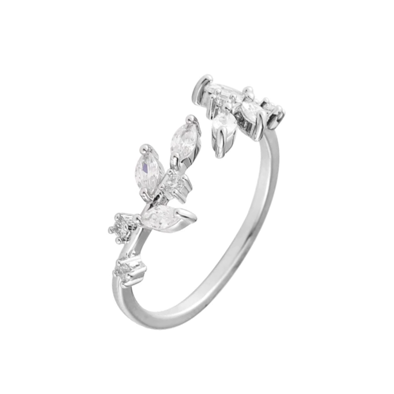 Сребърно бижу  колие в подаръчна кутия