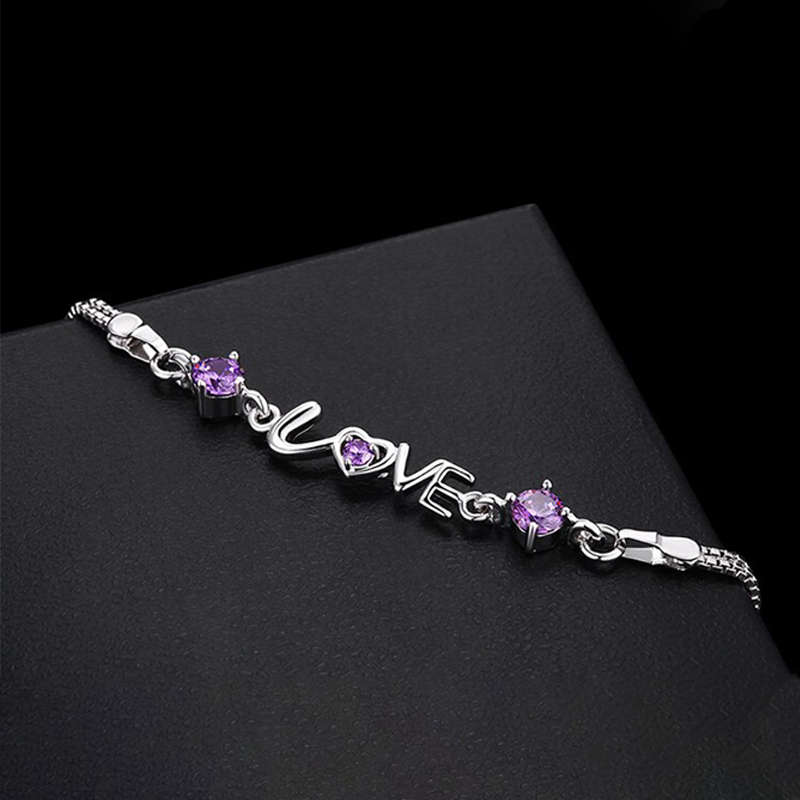 Сребърно бижу  колие в подаръчна кутия